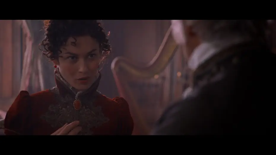 Watch film The Emperor of Paris — Les costumes