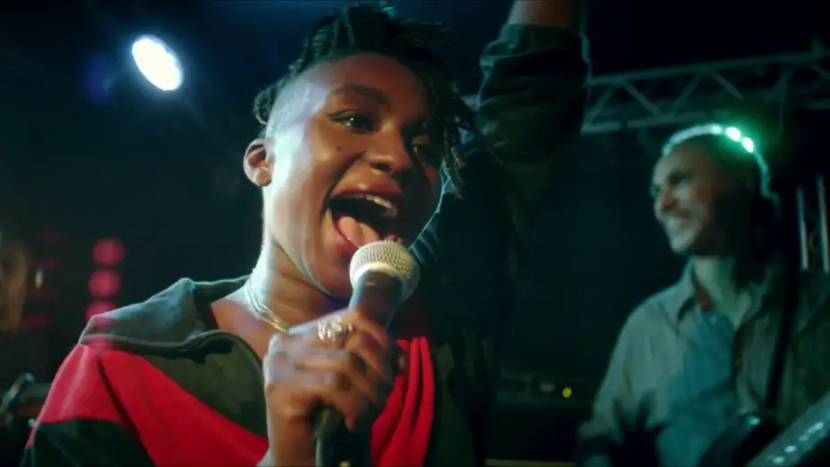 Watch film Treat Me Like Fire — JOUEURS - Extrait 3 VF