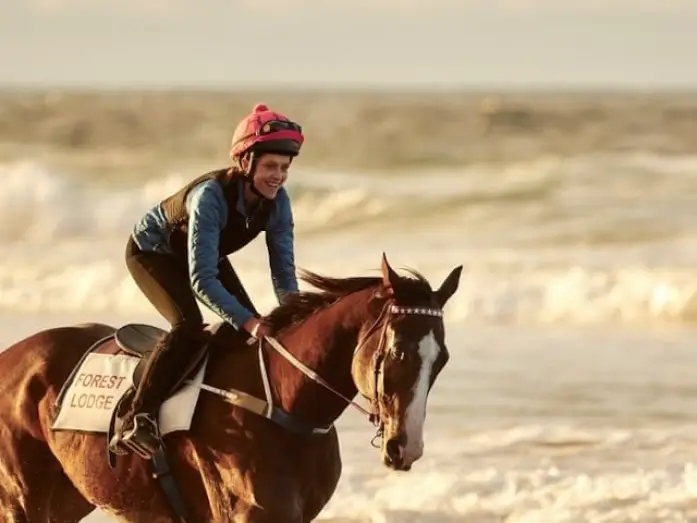 Watch film Ride Like a Girl | Corre como una chica - Trailer español (HD)
