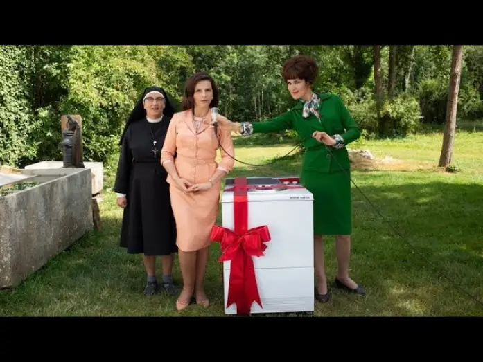 Watch film How to Be a Good Wife — Manual de la buena esposa - Trailer español