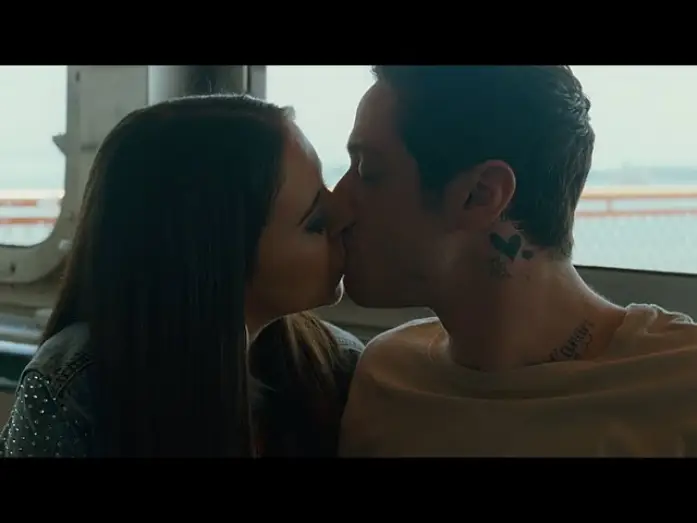 Watch film The King of Staten Island — The King of Staten Island - Spot 30s "Heroes" [VOST]