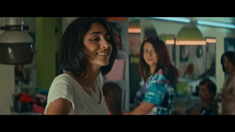 Watch film Arab Blues — Un divan à Tunis - Teaser : "salon de coiffure" [VF]