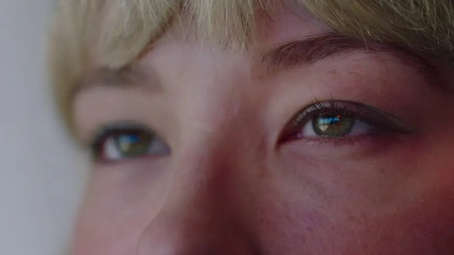 Watch film Swallow — SWALLOW - Extrait : "La bille" [VOST]