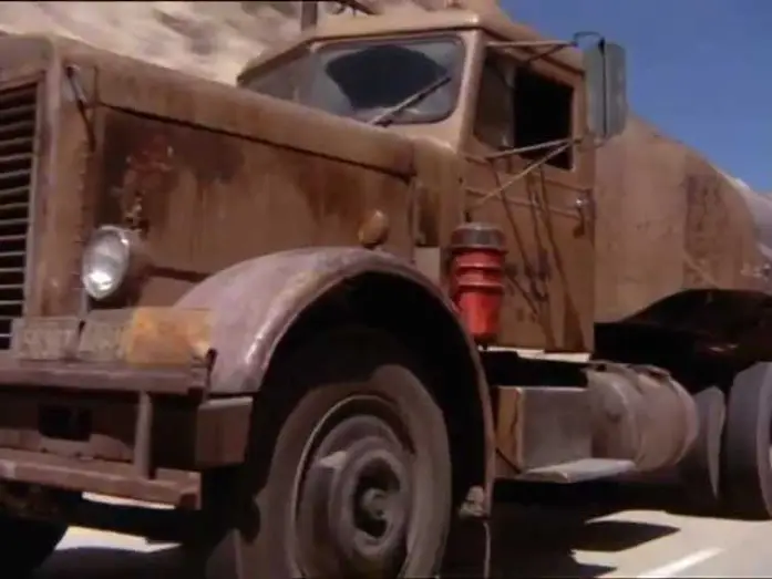 Watch film Duel | Duel de Steven Spielberg avec Dennis Weaver (Bande-annonce)