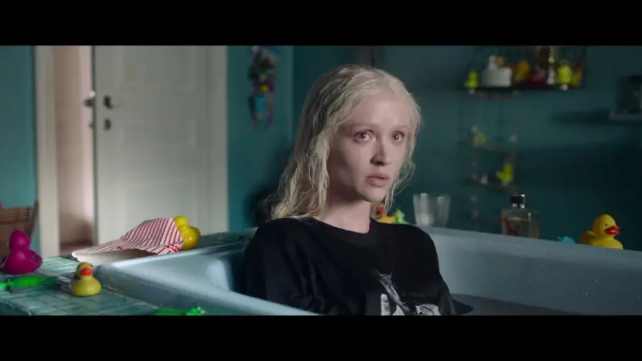 Watch film A Mermaid in Paris — Une Sirène à Paris - Extrait : "Johnny Cash" [VF]
