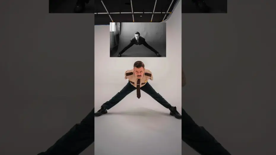 Watch film Super Troopers 3 — Pose