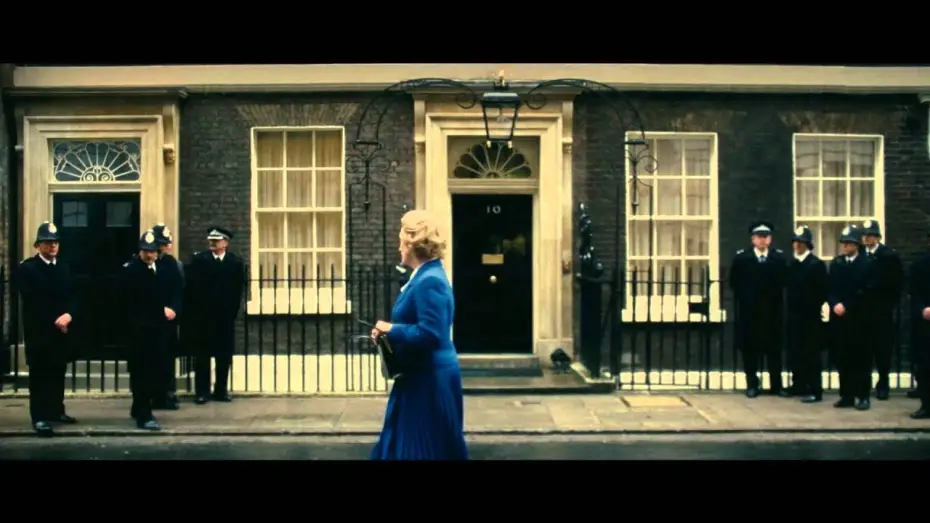 Watch film The Iron Lady — La dama de hierro - Trailer español