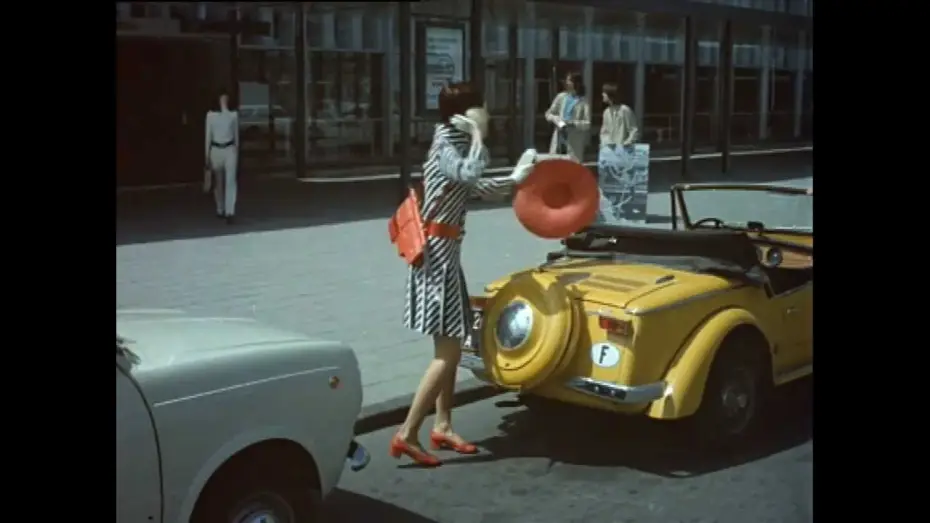 Watch film Trafic | Jacques Tati Trafic - Trailer