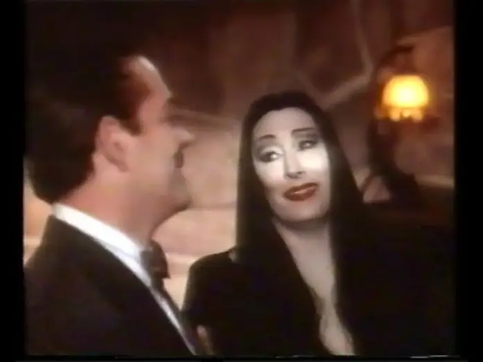 Watch film Addams Family Values | TRAILER la familia addams 2