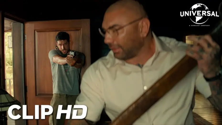 Watch film Knock at the Cabin | Clip - Andrew apunta a Leonard con una pistola