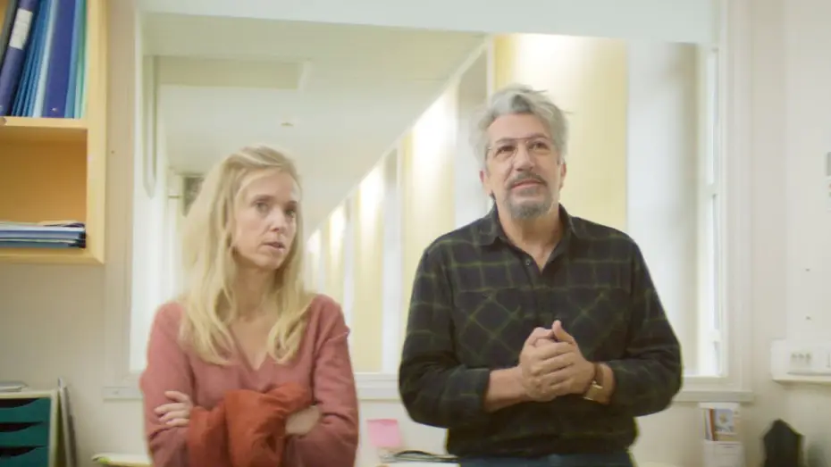 Watch film Incredible But True — Increíble pero cierto - Tráiler español