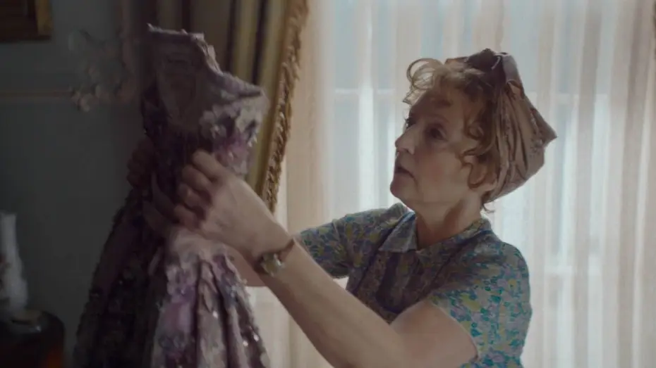Watch film Mrs. Harris Goes to Paris — Офіційний трейлер
