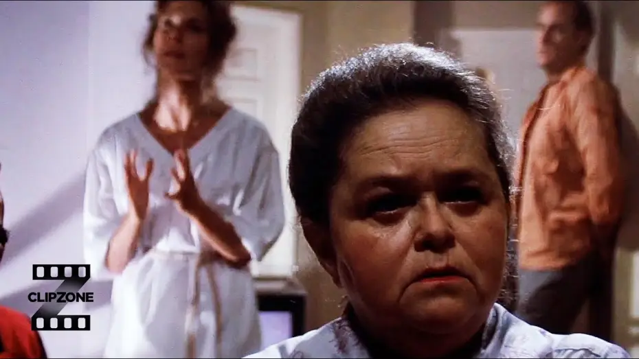 Watch film Poltergeist | Summoning Caroline