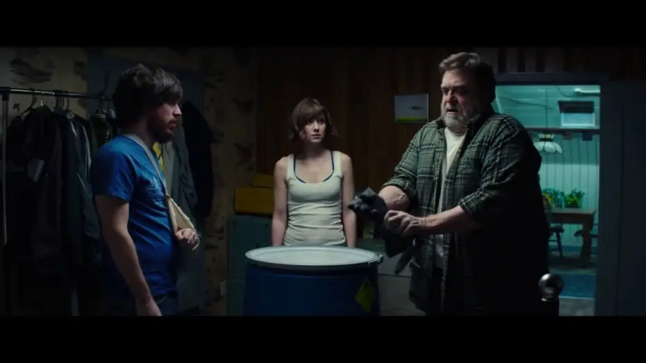 Watch film 10 Cloverfield Lane | Calle Cloverfield 10 | Tr&aacute;iler 1 | Paramount Pictures Spain