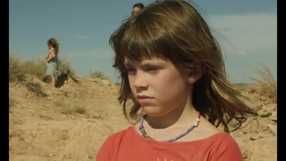 Watch film Alcarràs — NOS SOLEILS de Carla Simón - Bande-annonce - au cinéma le 18 janvier 2023