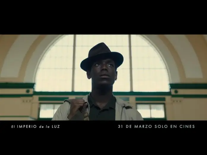 Watch film Empire of Light — Anuncio: "Por volver a levantarse"
