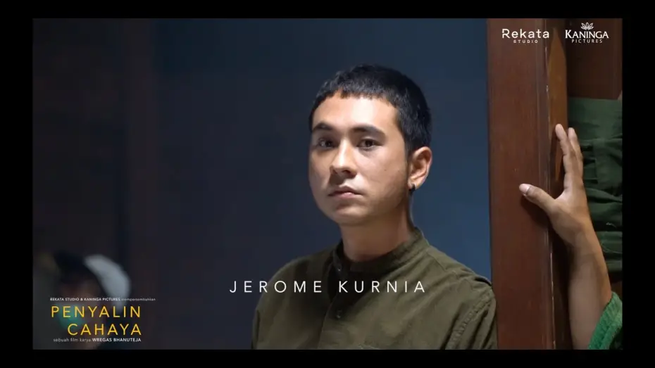 Watch film Photocopier — Jerome Kurnia pemeran film PENYALIN CAHAYA sebagai TARIQ