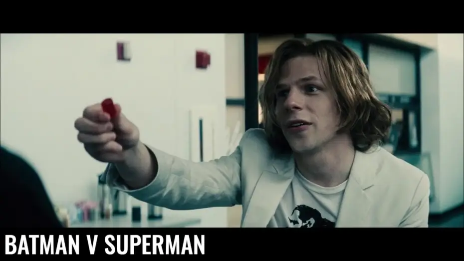 Watch film Batman v Superman: Dawn of Justice | Sc&egrave;ne culte - Batman V Superman - Sucez moi &ccedil;a !