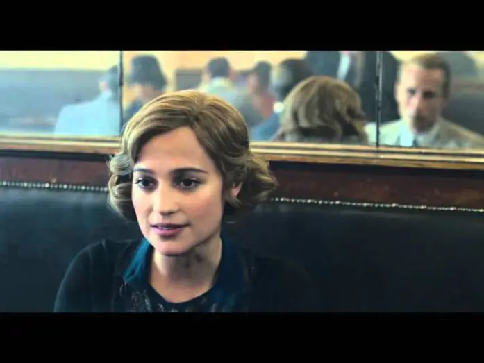 Watch film The Danish Girl | Danish Girl / Extrait "Rencontre Au Bar " VF [Au cin&eacute;ma le 20 janvier 2016]
