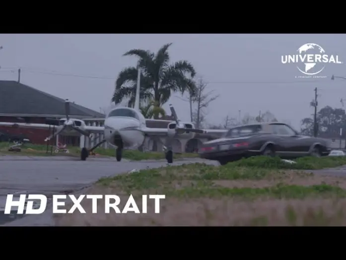 Watch film American Made | Barry Seal : American Traffic / Extrait &ldquo;Atterrissage urbain&rdquo; VF [au cin&eacute;ma le 13 septembre]