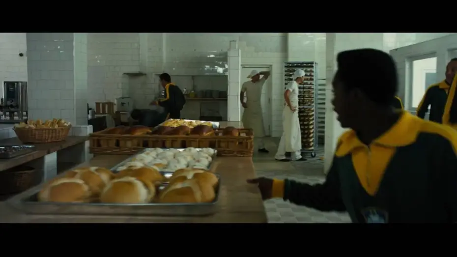 Watch film Pel&eacute;: Birth of a Legend | PEL&Eacute; - Extrait "Ginga en Su&egrave;de" VF