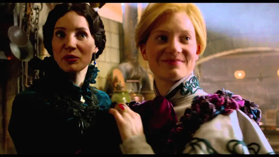 Watch film Crimson Peak | LA CUMBRE ESCARLATA - Clip 1