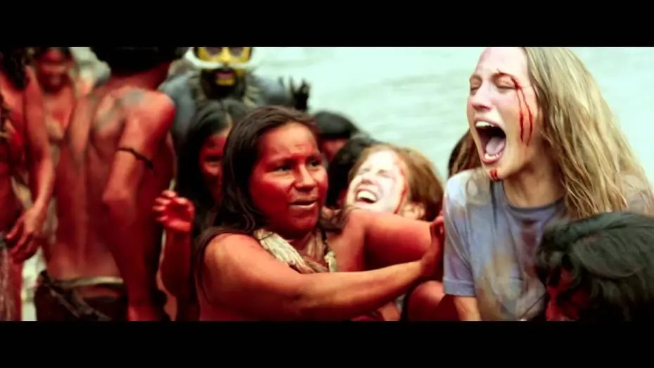 Watch film The Green Inferno | GREEN INFERNO - extrait "Arriv&eacute;e au village"