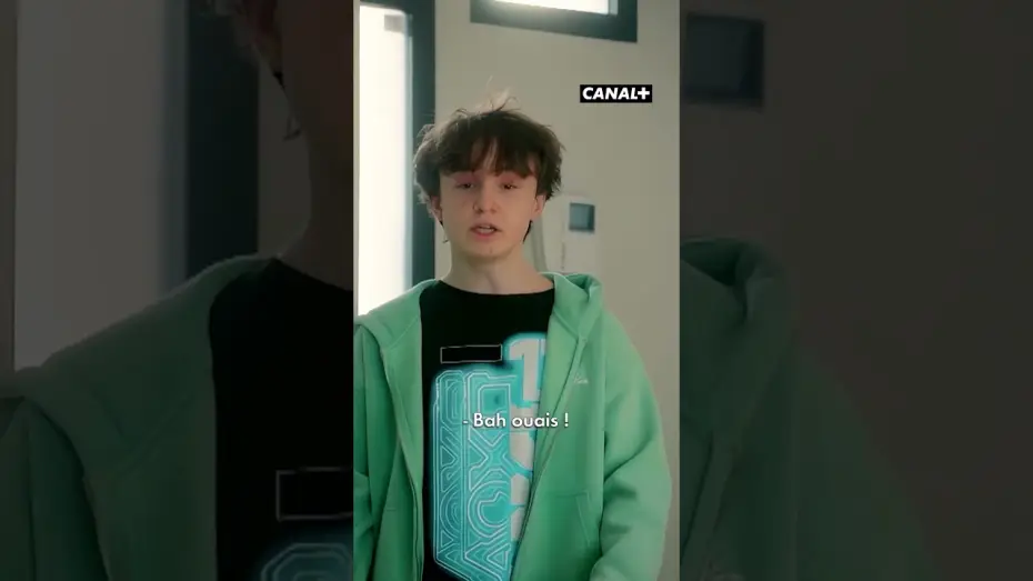 Watch film Tapis rouge &agrave; Groland | Un film bourr&eacute; de rebondissements ! - "Tapis Rouge &agrave; Groland" le 23 mai sur CANAL+ #Humour #Groland