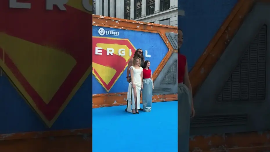 Watch film Supergirl — Dream team back together 🤝 SUPERGIRL’s Milly Alcock, Jason Momoa and Eve Ridley in London.