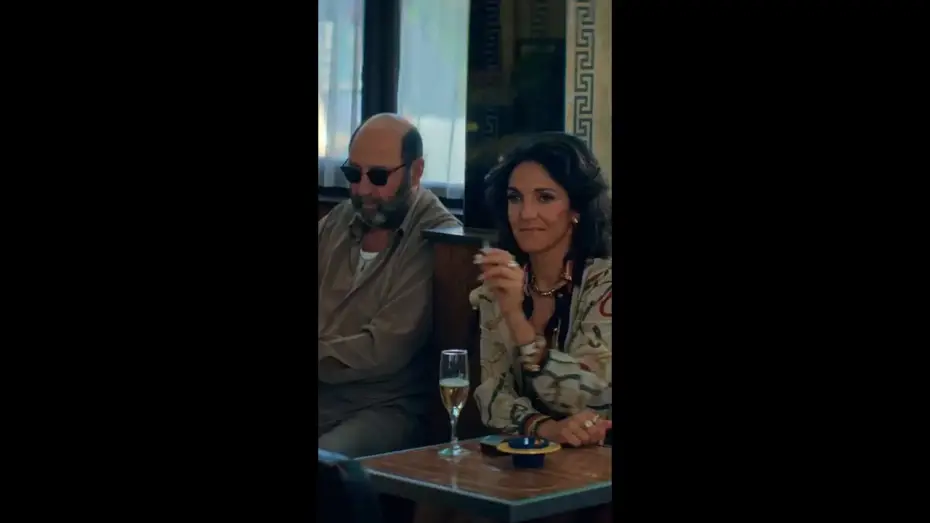 Watch film Une Famille de Bâtards — Djilaly n'a jamais cessé d'aimer l'amour... #FlorenceForesti #KadMerad