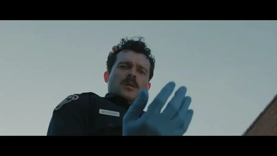 Watch film Weapons | Spot "Um"