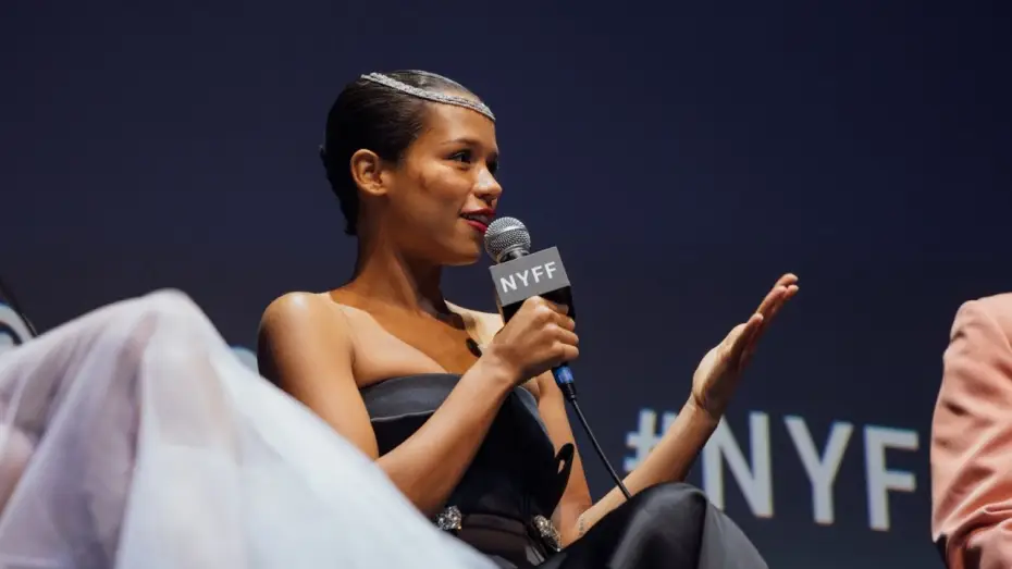 Watch film Bones and All | Luca Guadagnino, Taylor Russell & Chlo&euml; Sevigny on Bones and All