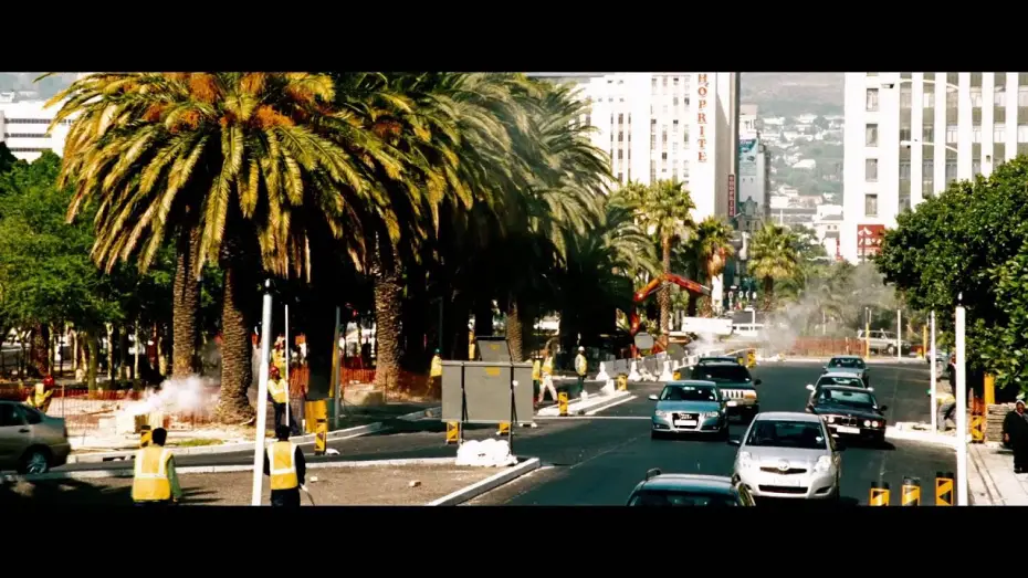 Watch film Safe House | S&eacute;curit&eacute; Rapproch&eacute;e - 5 minutes exclusives - VF