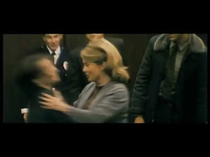 Watch film Dancer in the Dark | Bailar en la oscuridad - Tr&aacute;iler espa&ntilde;ol