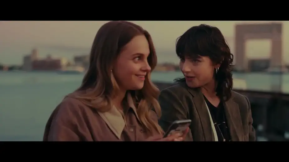 Watch film Red Flags | Фильм; Все оттенки красного &mdash; Русский трейлер (2025)