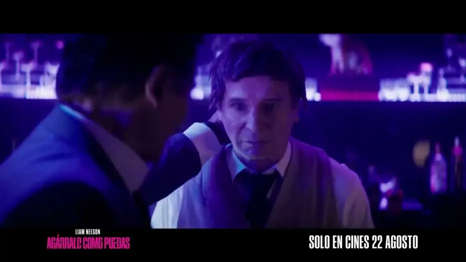 Watch film The Naked Gun | Chute de risa