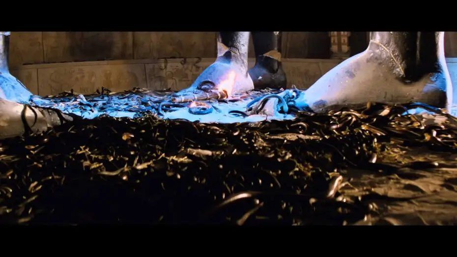 Watch film Raiders of the Lost Ark | Indiana Jones et les Aventuriers de l'Arche Perdue&trade; - Extrait