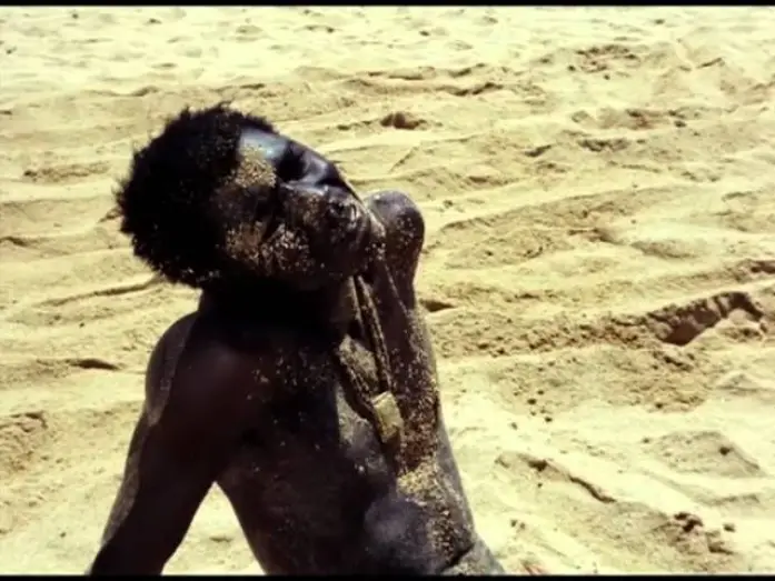 Watch film Touki Bouki | Le voyage de la hy&egrave;ne - Extrait (VOST)