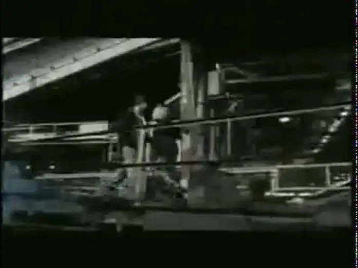 Watch film 8 Mile — 8 Mile Trailer ita.mp4