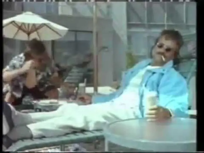 Watch film Weekend at Bernie's | WEEKEND CON IL MORTO (1989) Con Andrew McCarthy - Trailer Cinematografico