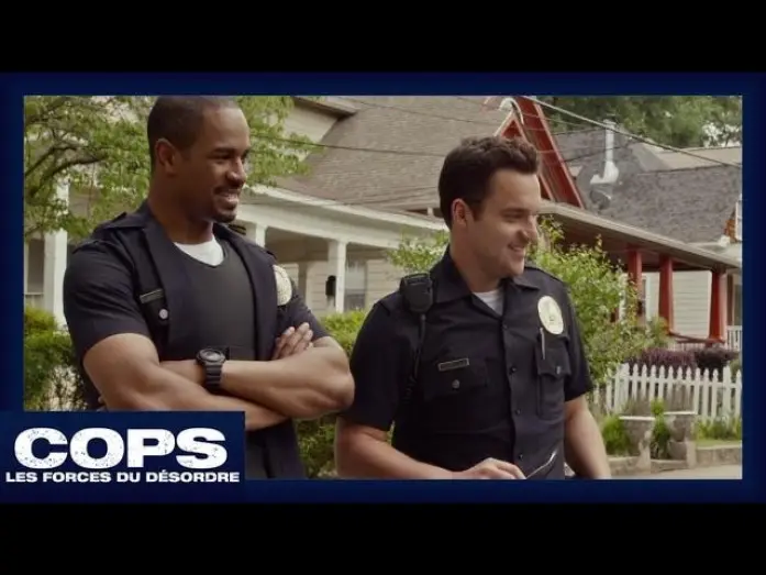 Watch film Let's Be Cops | Cops : Les Forces du D&eacute;sordre - Extrait C'est pas ill&eacute;gal [Officiel] VF HD