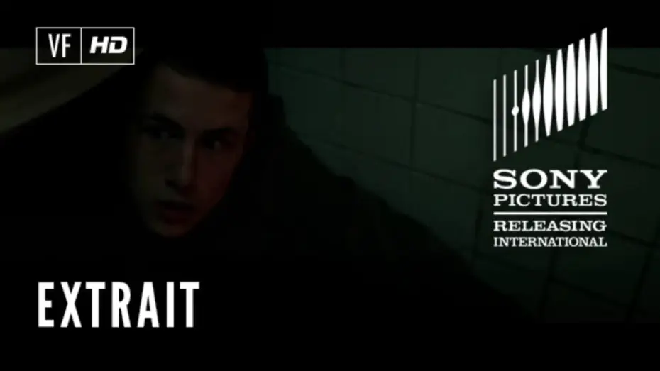 Watch film Don't Breathe | Don't Breathe - La Maison des T&eacute;n&egrave;bres - Extrait VF - Tension In The Hallway