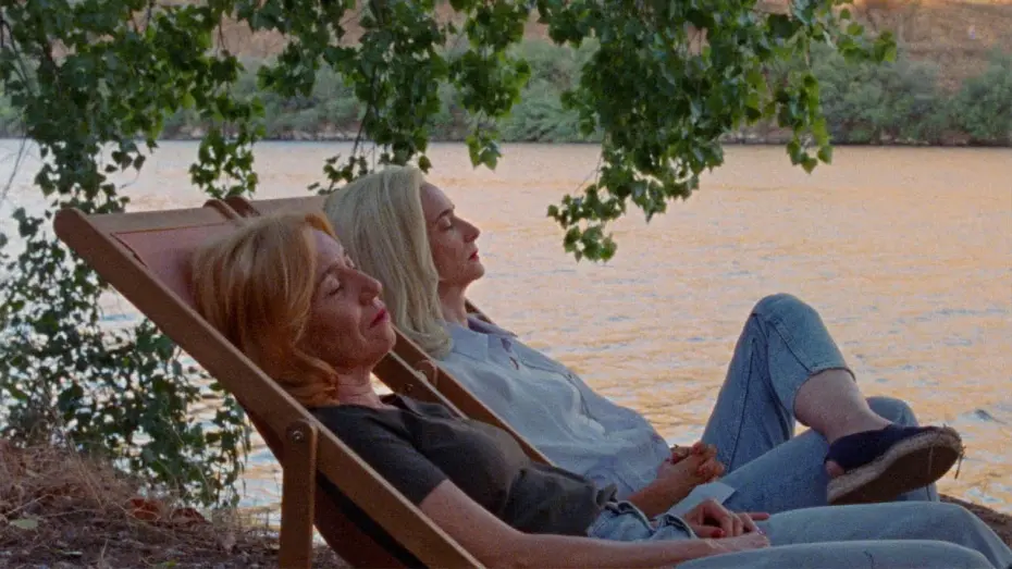 Watch film Foremost by Night | SOBRE TODO DE NOCHE | Teaser Oficial | 1 de diciembre en cines