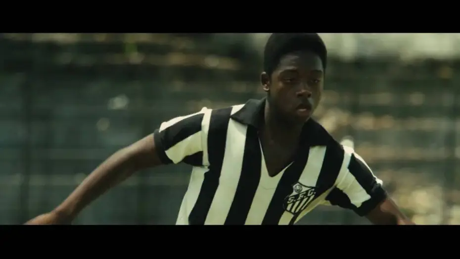 Watch film Pel&eacute;: Birth of a Legend | PEL&Eacute; - Extrait "Fulgurante ascension" VF