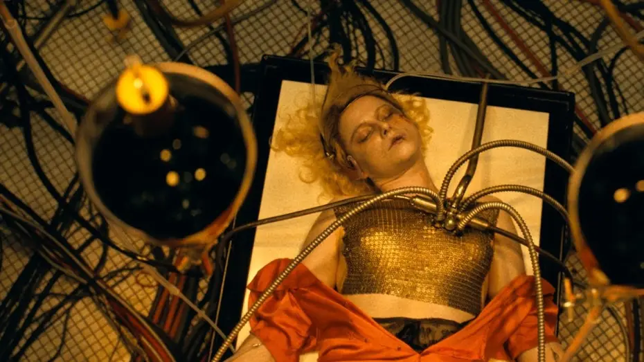 Watch film The Bride! | Teaser Oficial en espa&ntilde;ol