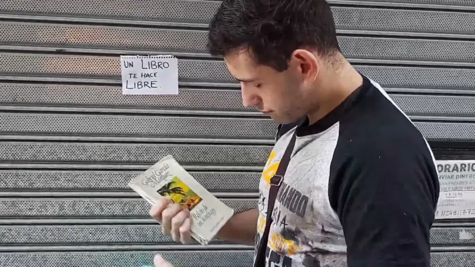 Watch film Un puente hecho de hojas — Un puente hecho de hojas