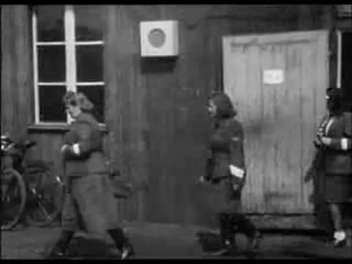 Watch film Night and Fog | The Kapos from the Alain Resnais movie "nuit et brouillard"