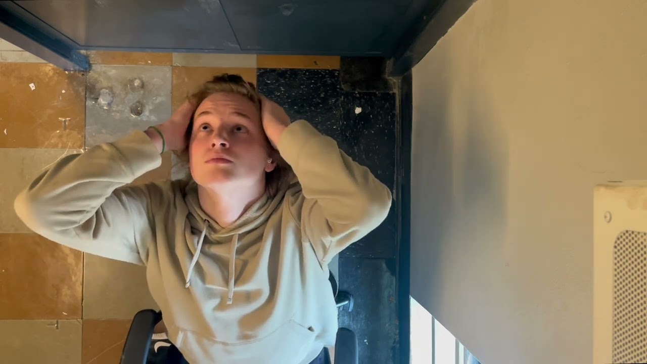 Watch film Waiting... | Waiting... - Short Film