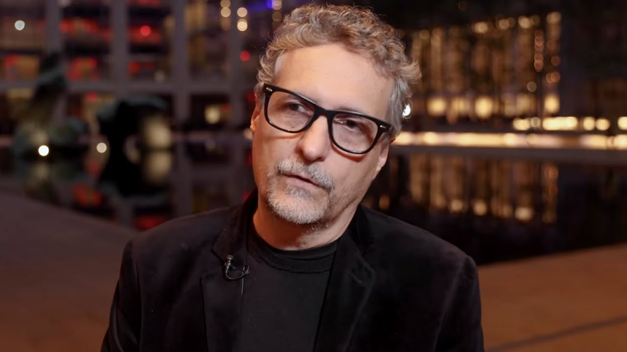 Watch film Pictures of Ghosts | Pictures of Ghosts Director Kleber Mendon&ccedil;a Filho on Cinephilia and Moviegoing