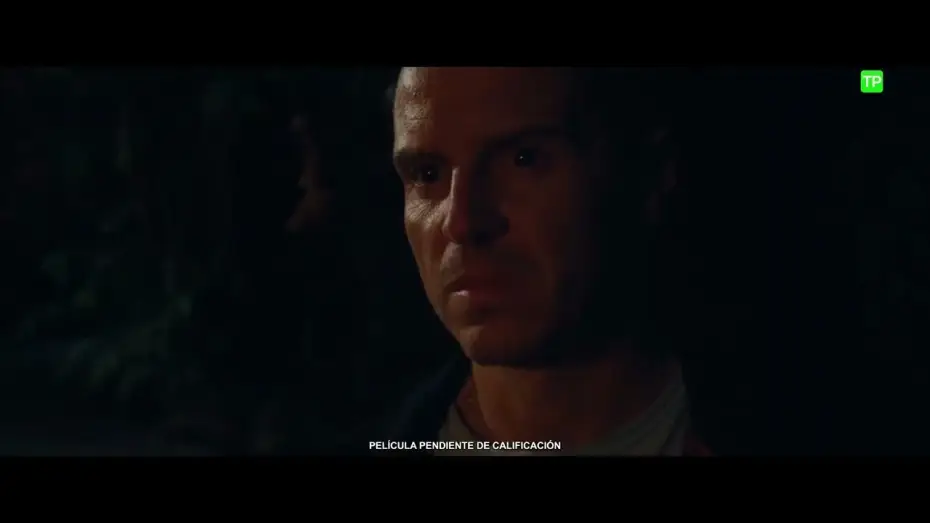 Watch film All of Us Strangers | Escena: 'Es &eacute;l'